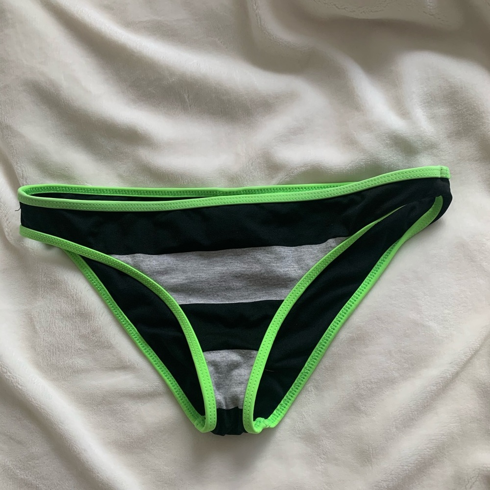 ❤️Hurley bathing suit bottoms